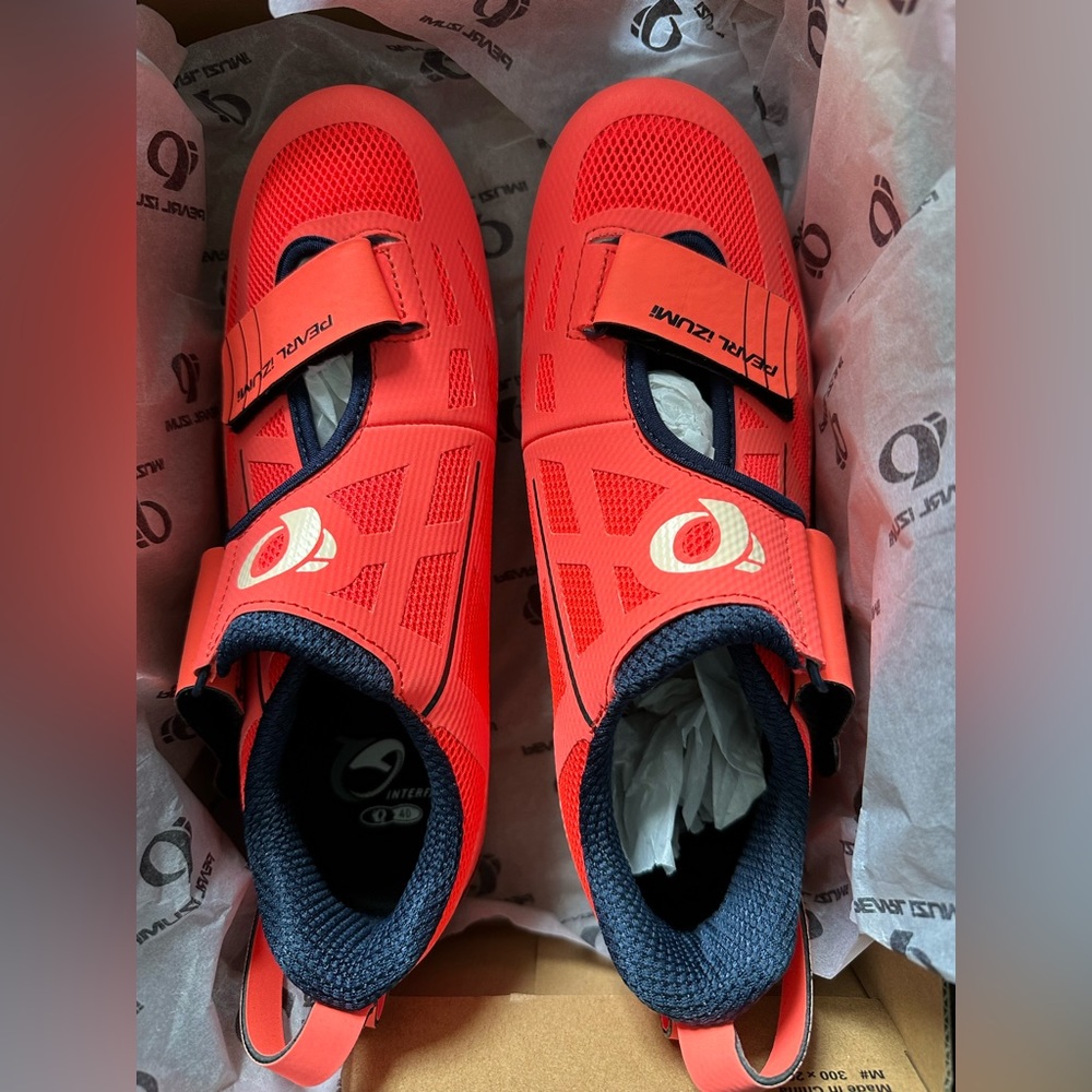 New Pearl Izumi Women's Tri fly Select V6 Cycling Shoes size 40